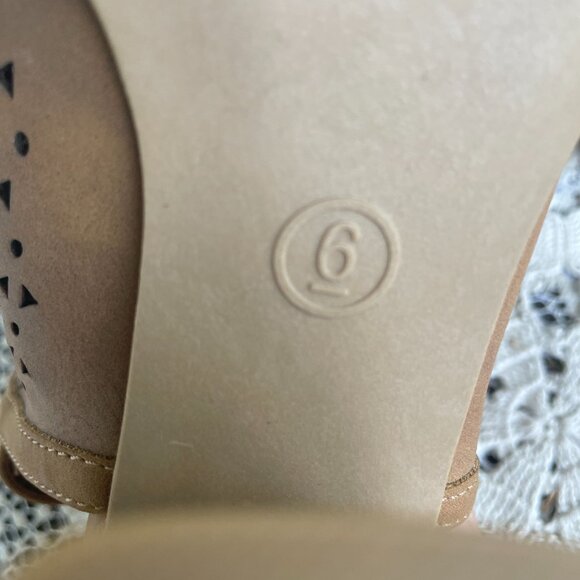 American Thread Sandal - Picture 4 of 5